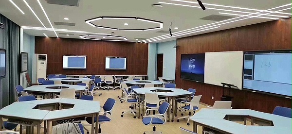 教育行业到底是选会议一体机还是教育一体机 教育行业到底是选会议一体机还是教育一体机