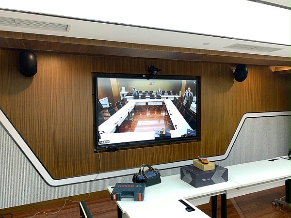 成都地奥集团使用小鱼易连视频会议系统搭建视频会议室