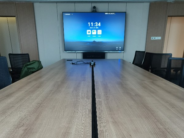 您精致的智能会议室，MAXHUB会议平板必不可少